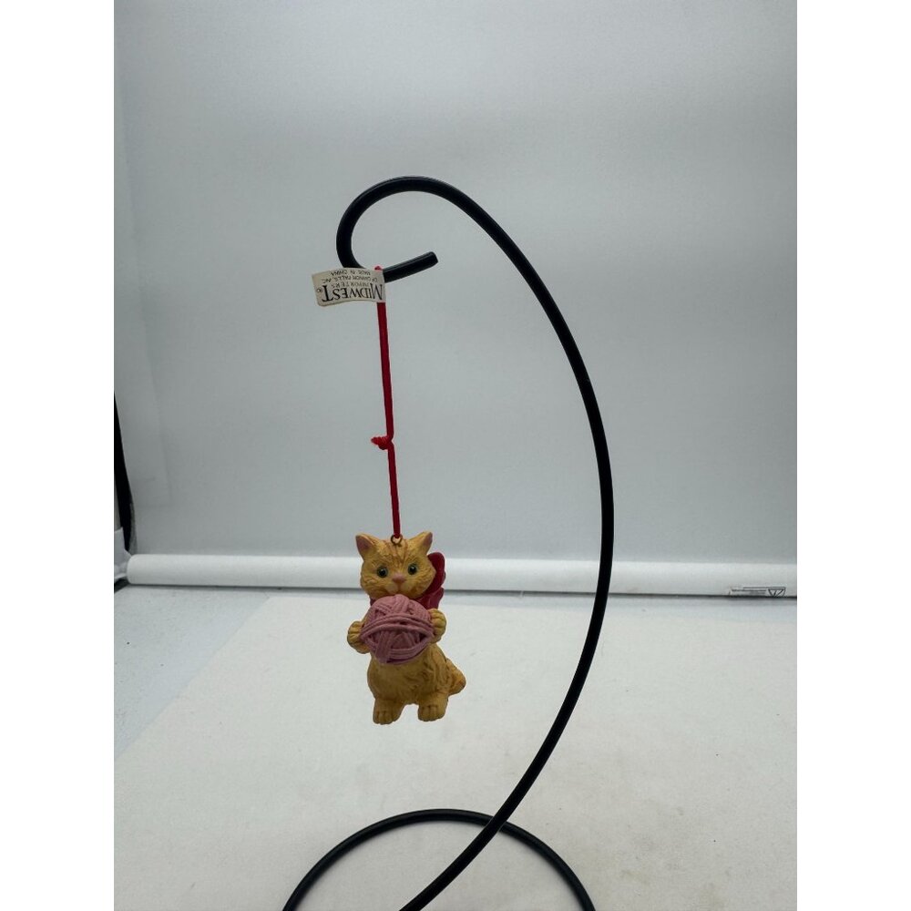 Midwest of Cannon Falls Christmas Ornament Cat with Ball of Yarn